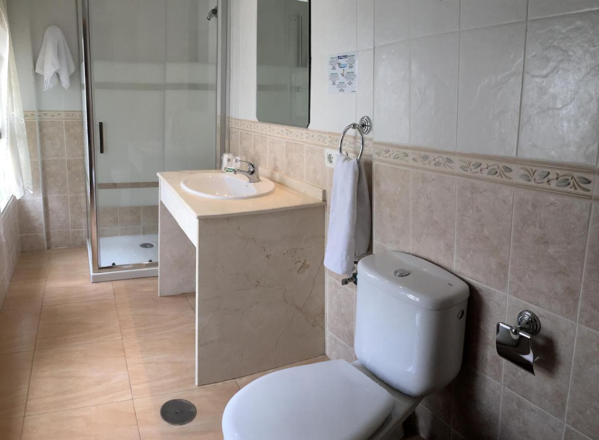 Hotel Delphos Moraleja Luaran gambar
