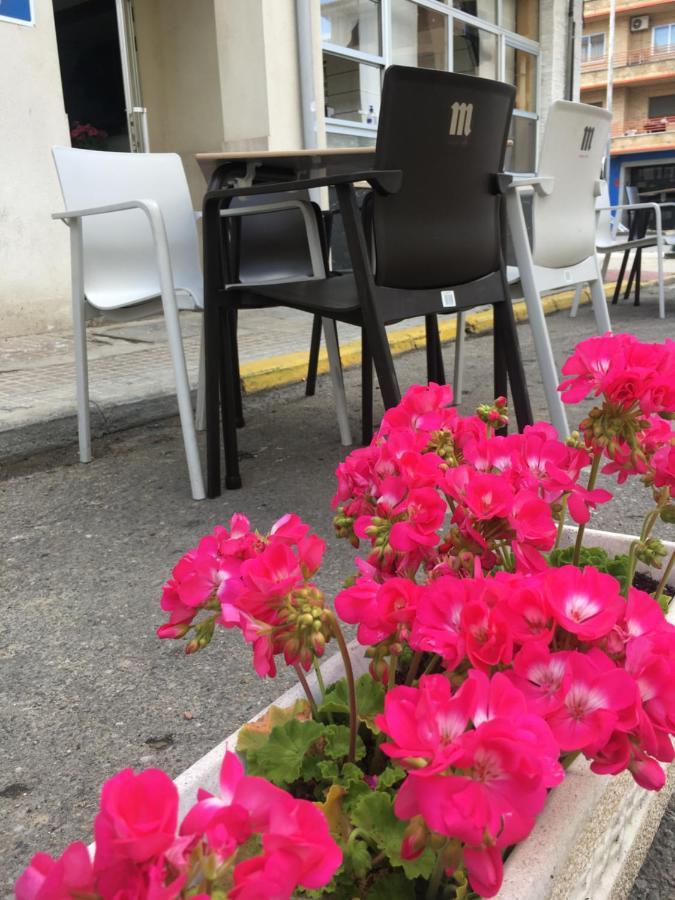 Hotel Delphos Moraleja Luaran gambar
