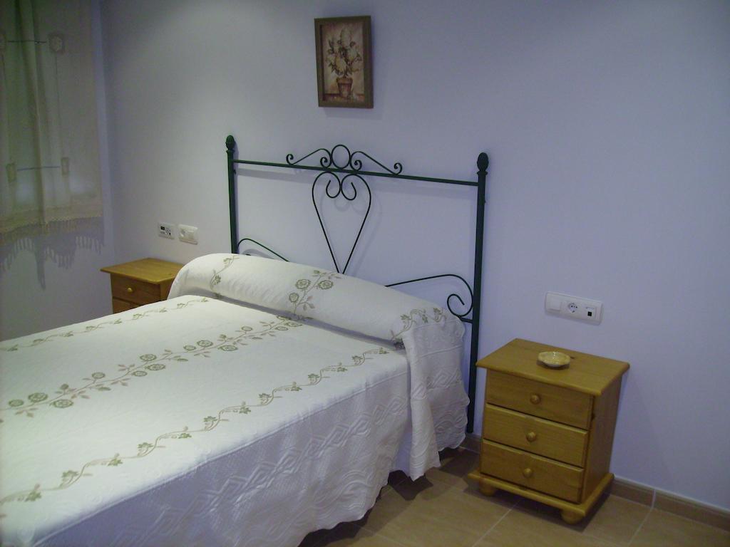 Hotel Delphos Moraleja Bilik gambar